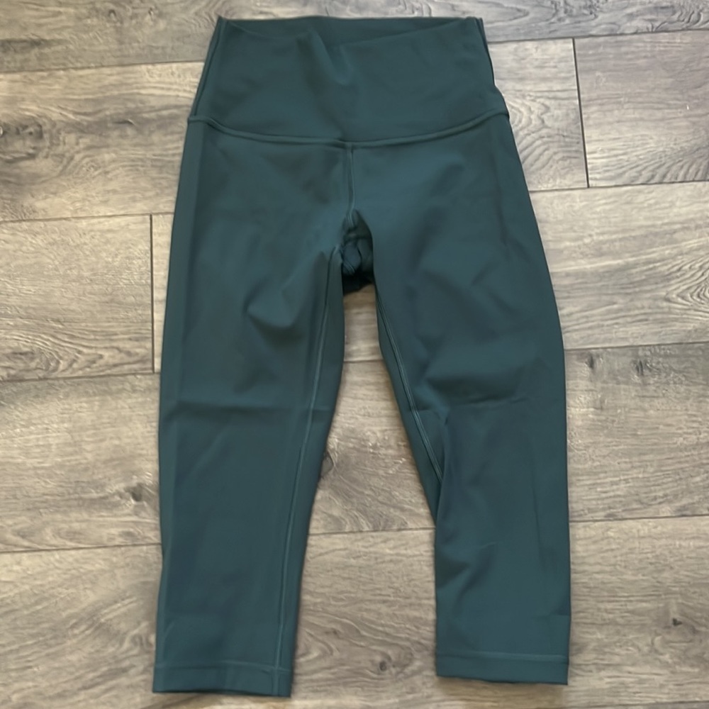 Forest Green Lululemon Cropped Legging